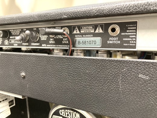 FENDER 68 CUSTOM DELUXE REVERB 2